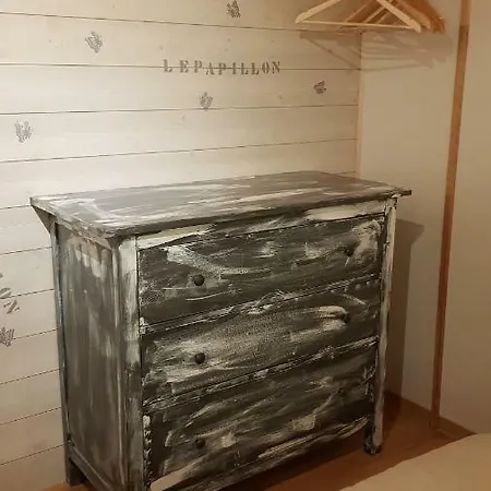 帕皮隆度假屋 木屋